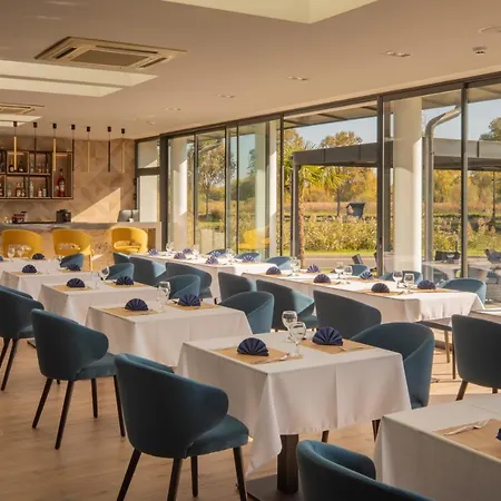 Sziget Отель Ньиредьхаза